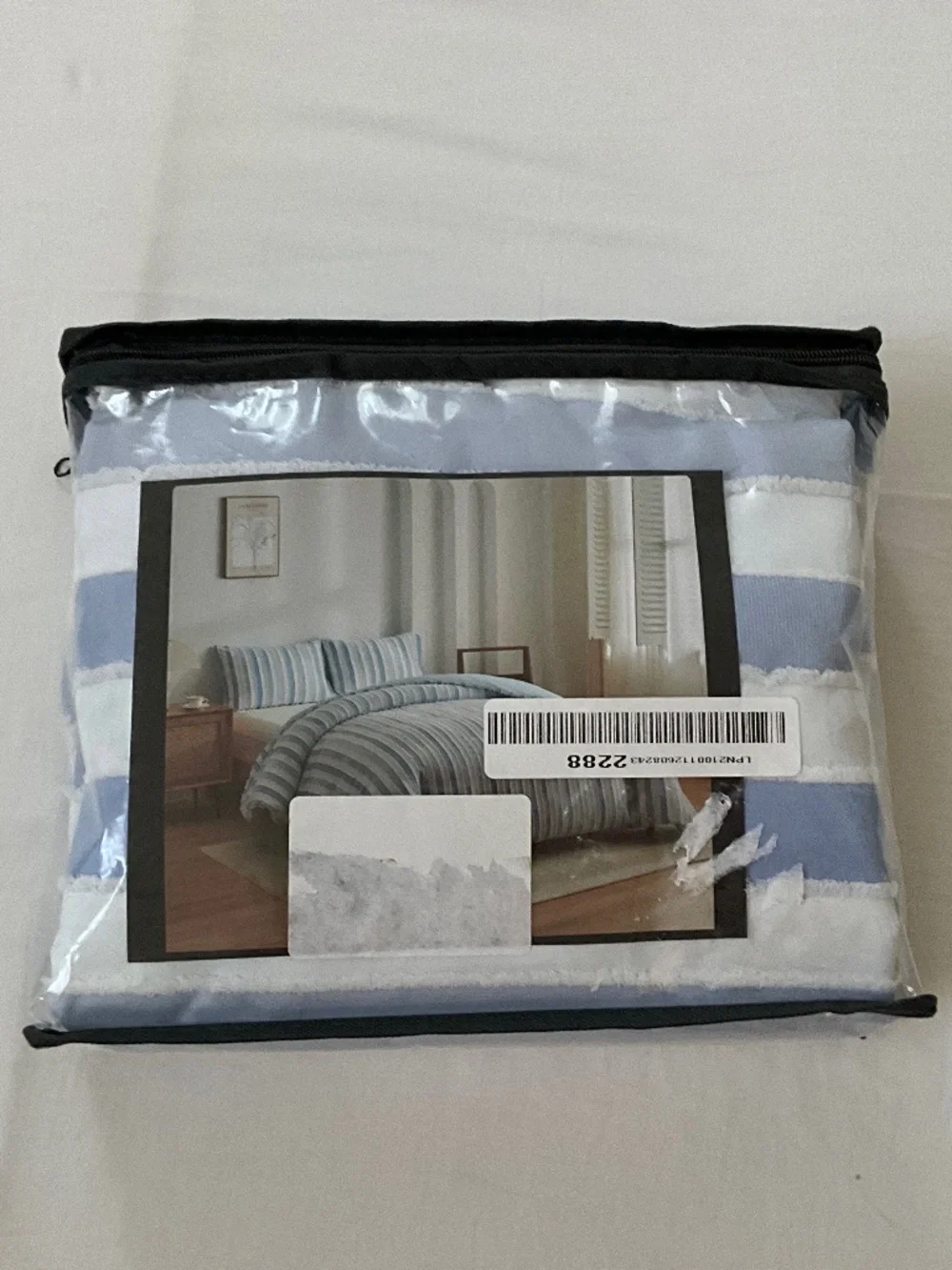 NIP Queen Duvet Cover Set Blue Gray White